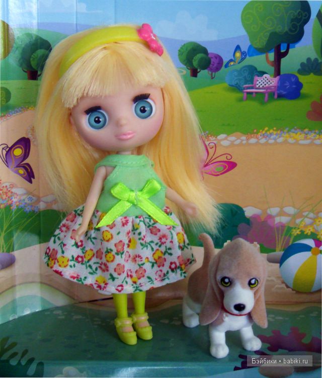 Petite Blythe