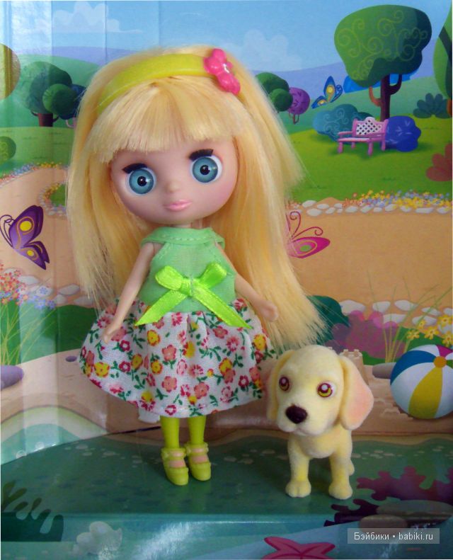 Petite Blythe