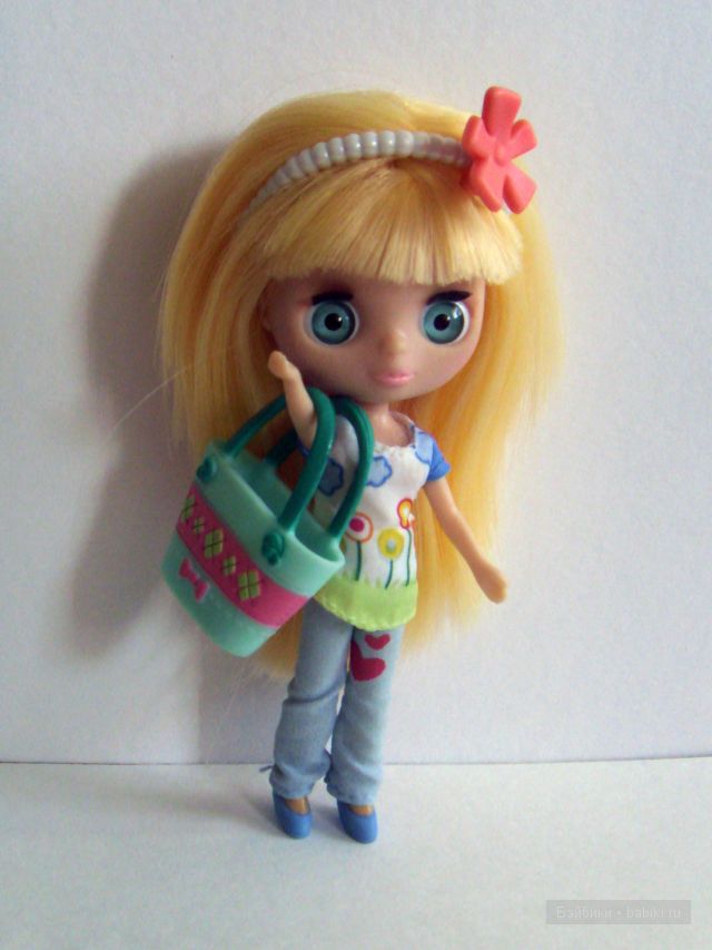 Petite Blythe