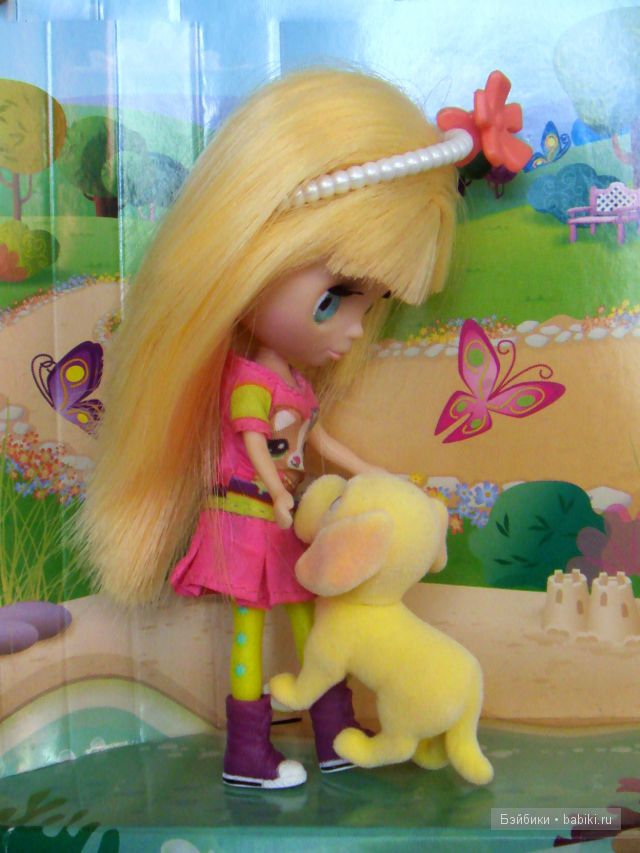 Petite Blythe