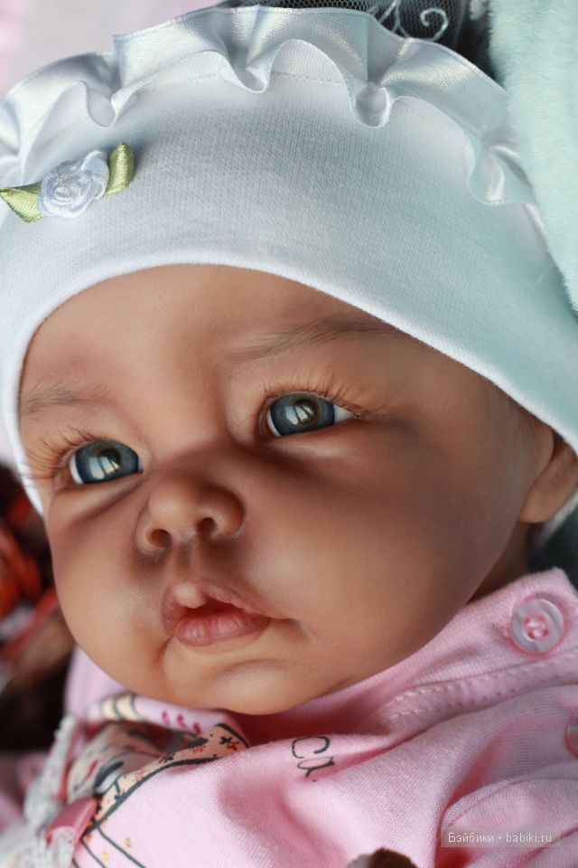 кукла Эмилии Аредаковой.