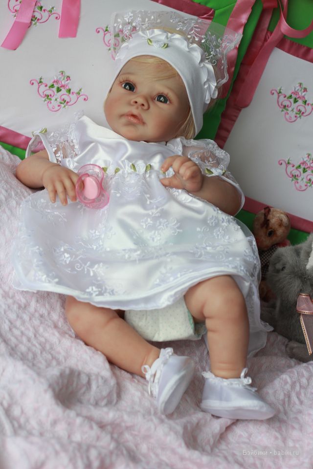 кукла Эмилии Аредаковой.