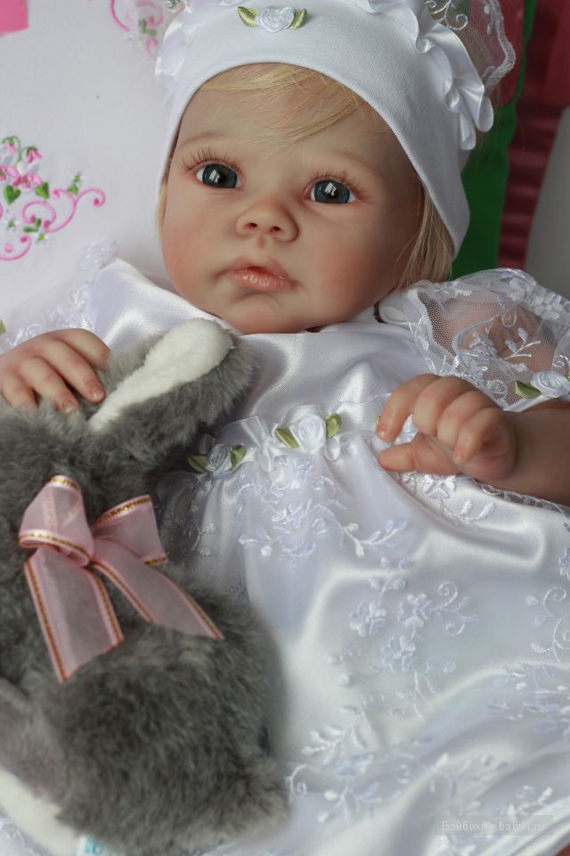 кукла Эмилии Аредаковой.