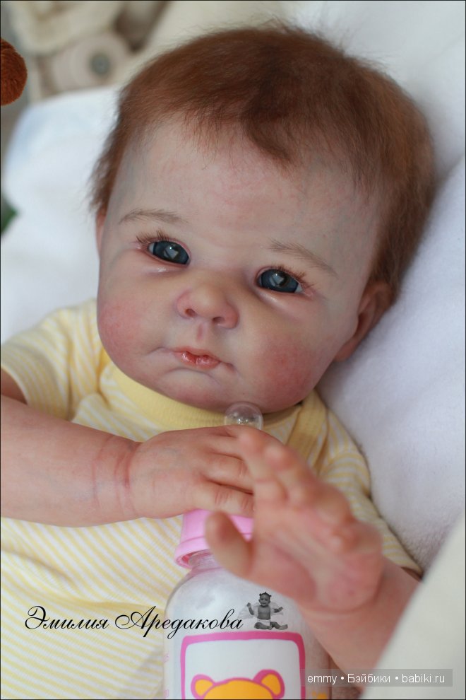 кукла Эмилии Аредаковой.