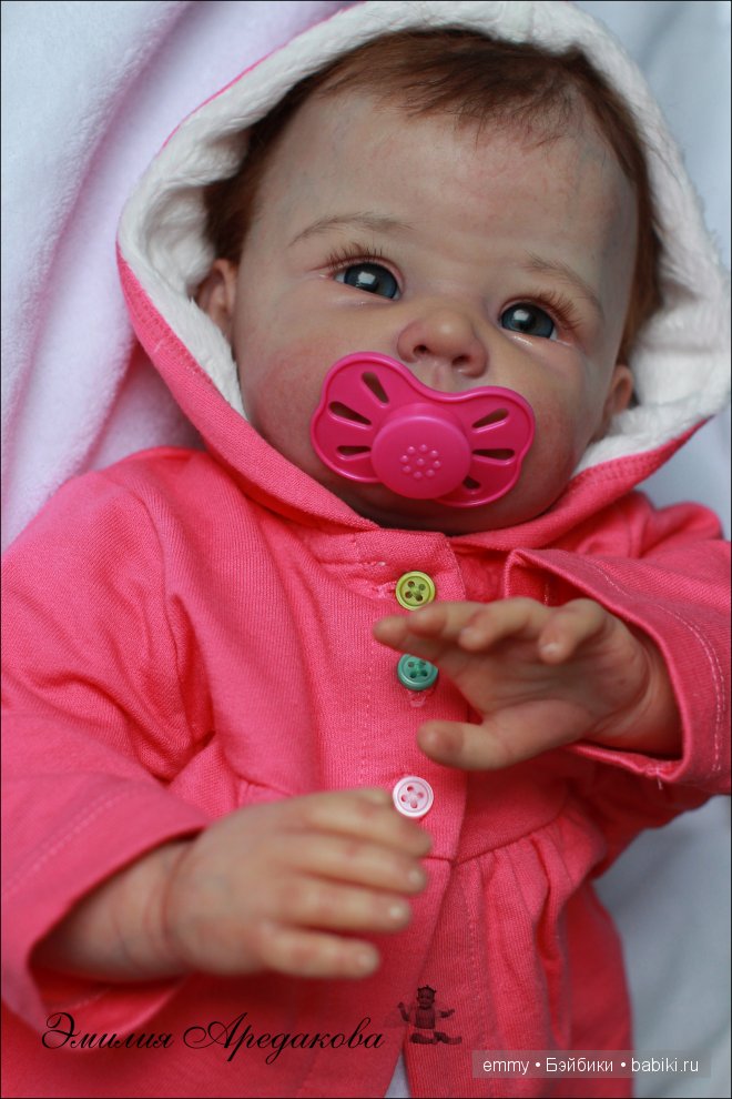 кукла Эмилии Аредаковой.